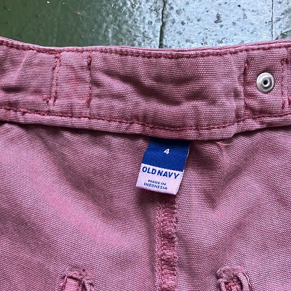 Pink cargo pants. Perfect condition, only worn a couple times. Super comfy! - Picture 3 of 5